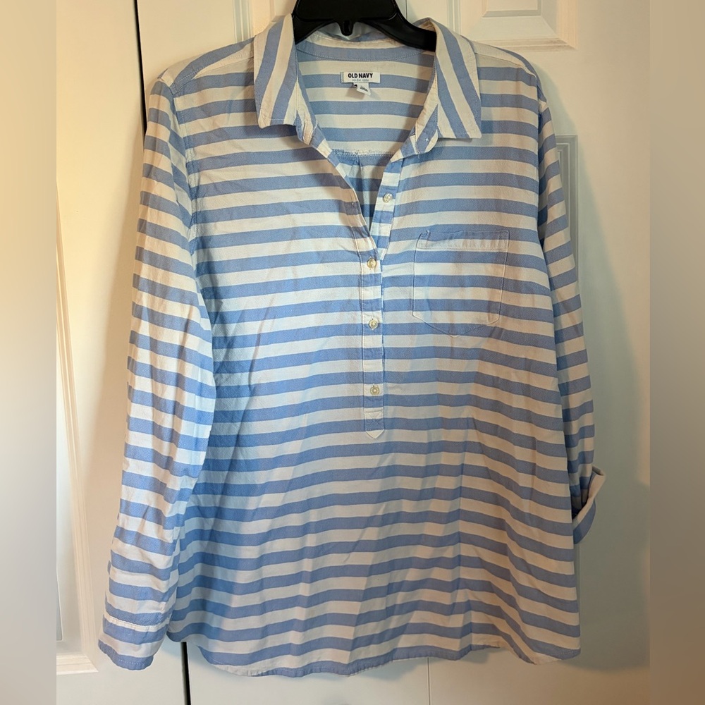 Old Navy Light Blue and White Horizontal Striped Tunic Top